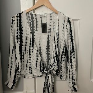 Juniper Blu White and Black Cross Tie Blouse